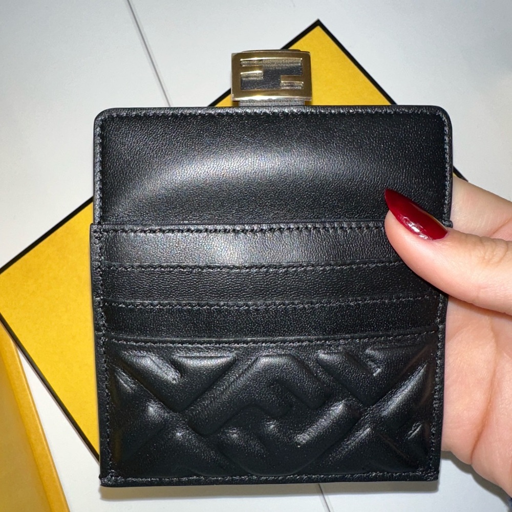 FENDI BAGUETTE NAPPA LEATHER CARDHOLDER brand new with dust bag and box